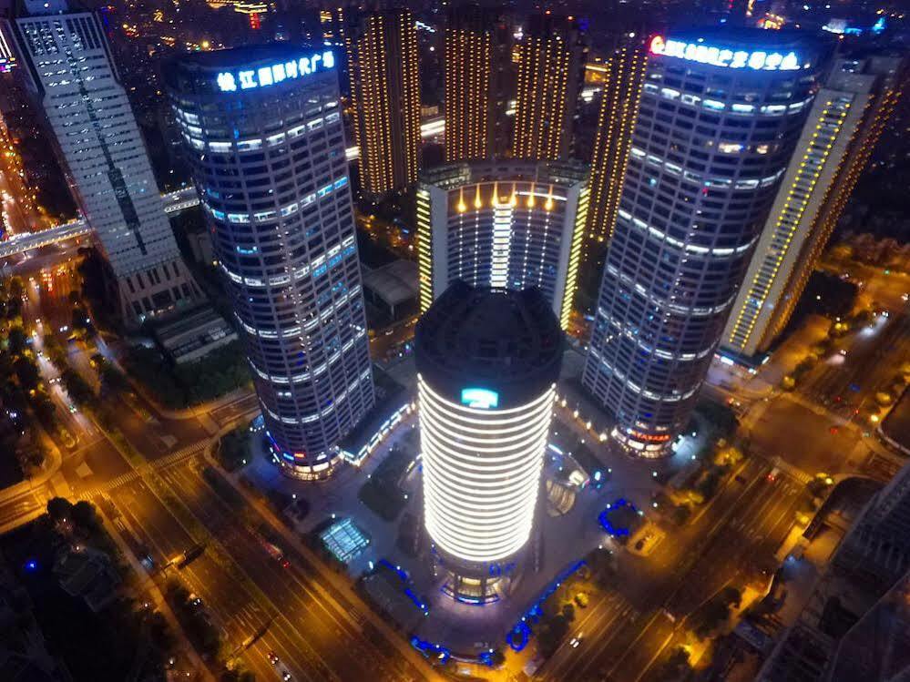 Courtyard By Marriott Hangzhou Qianjiang Exterior photo